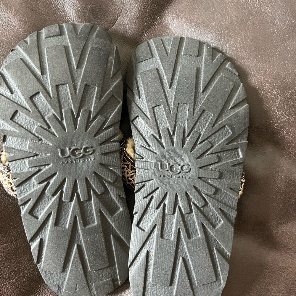 UGG Homoa Sheepskin-lined Thongs 37 - Picture 7 of 7